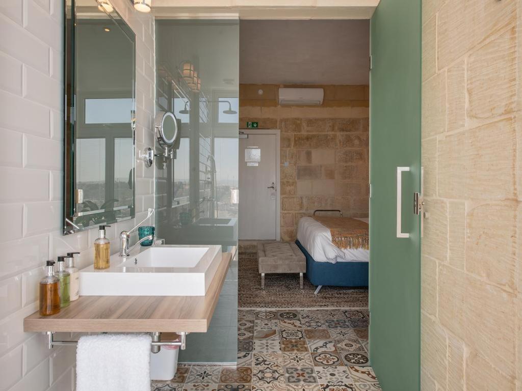 Julesy'S Bnb Hotel Cospicua Exterior foto